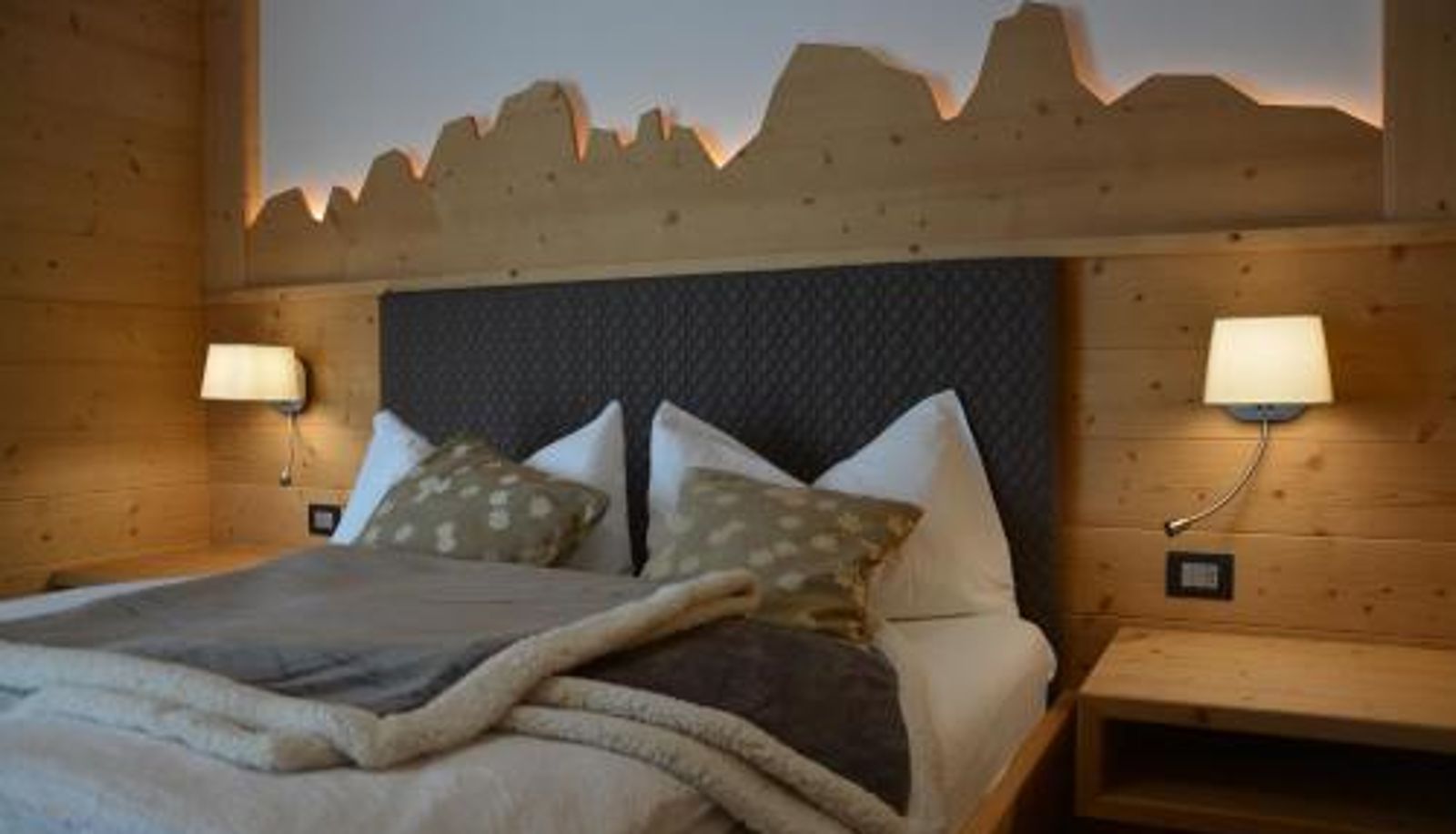 Zimmer - Apartments and SPA DOLOMITES B&B - Suites