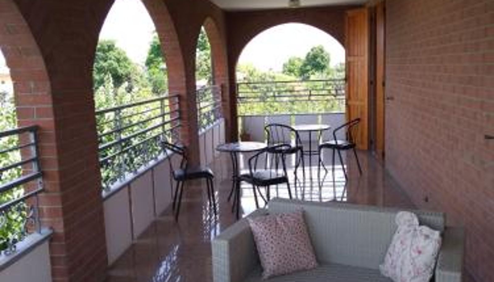 Info - Villa Ferrari Oriella