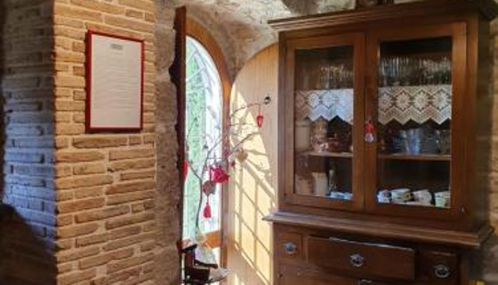 Salle de petit-déjeuner dans le restaurant - B&B Casal Cominium