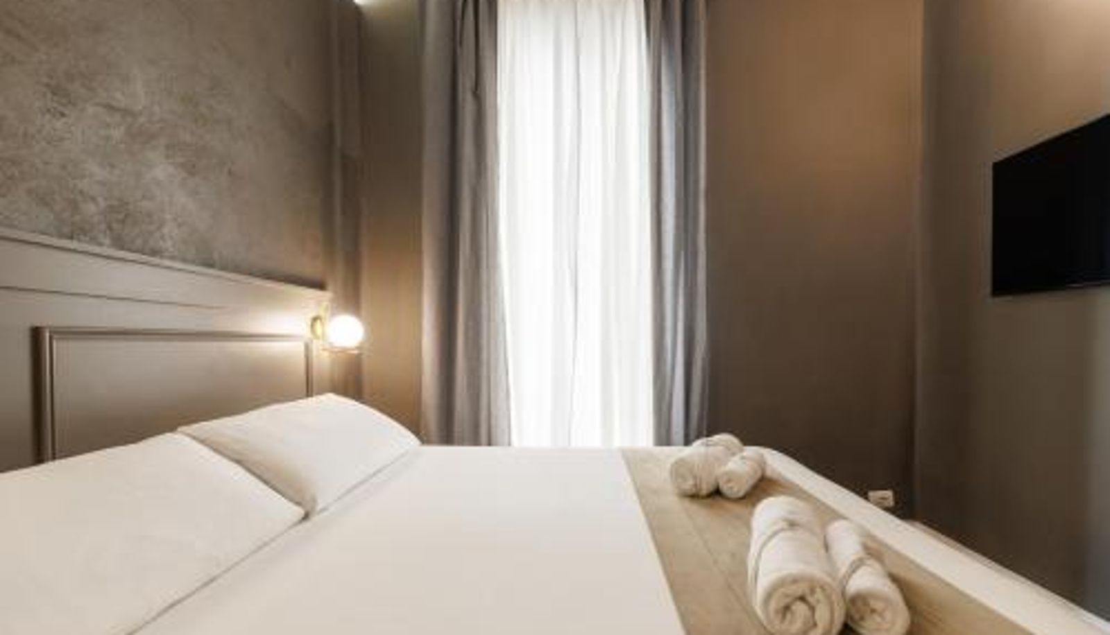 Info - Il Corso Comfort Rooms