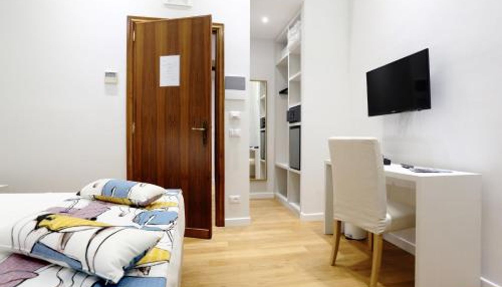 Zimmer - Sofia's Suites Guesthouse