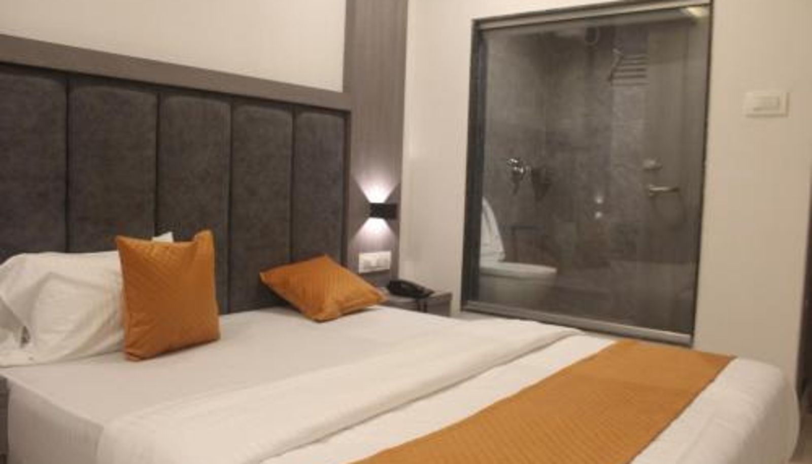 Room - Hotel Metro Inn