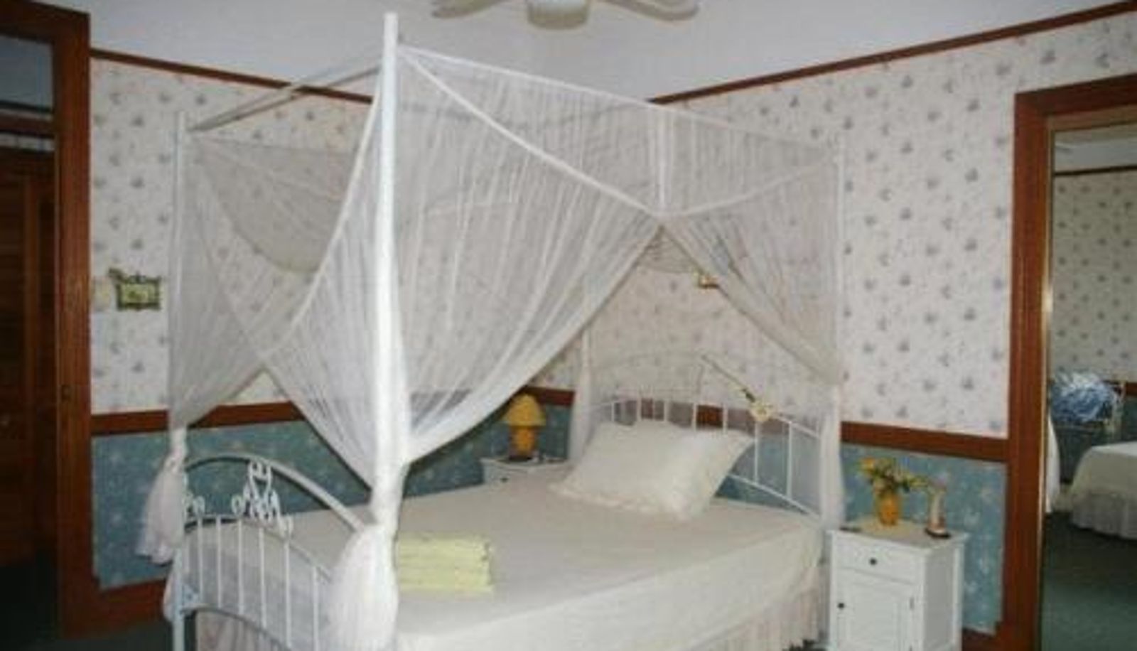 Info - Riviera Bed & Breakfast