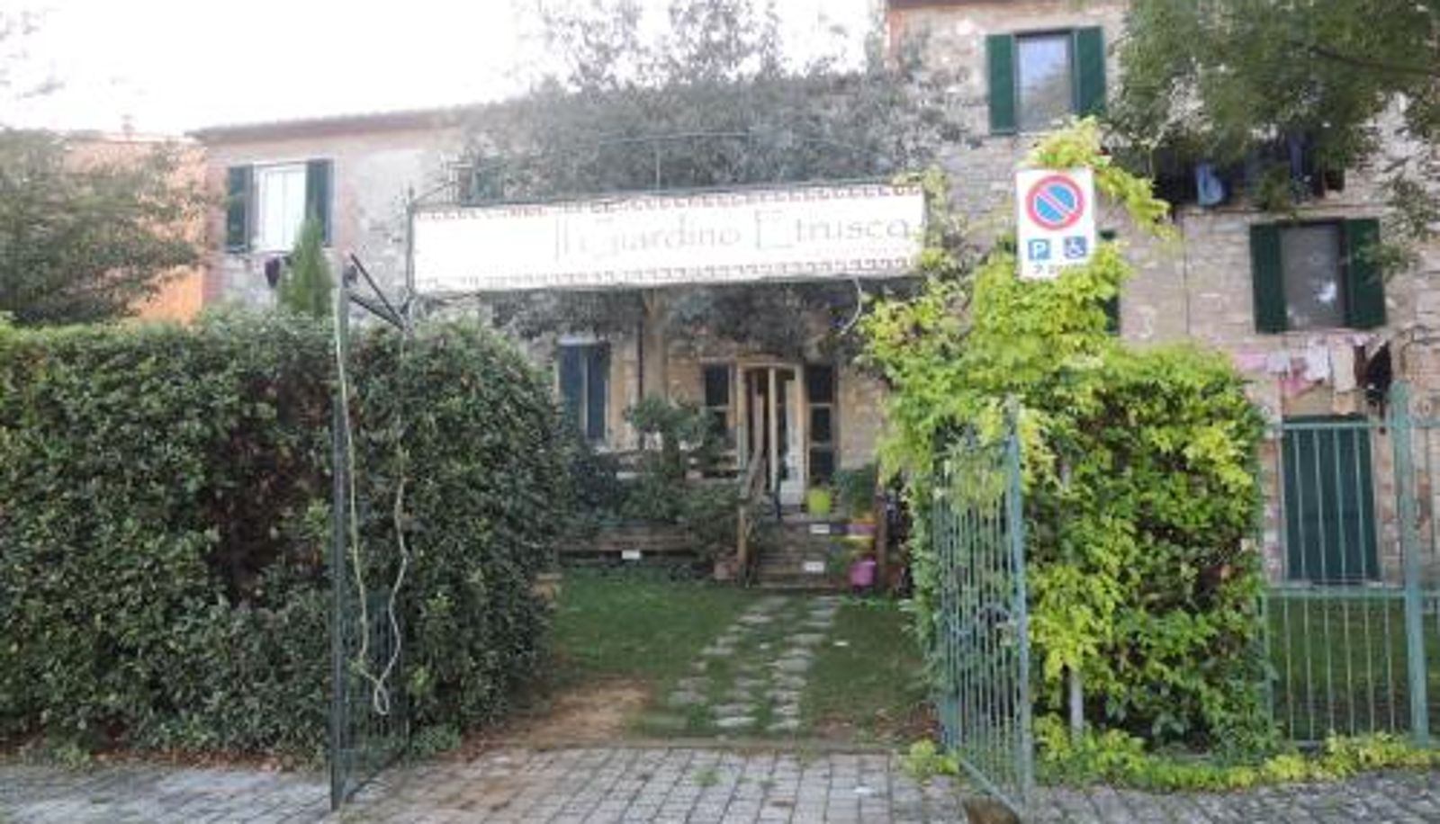 Dreibettzimmer - B&B Il Giardino Etrusco