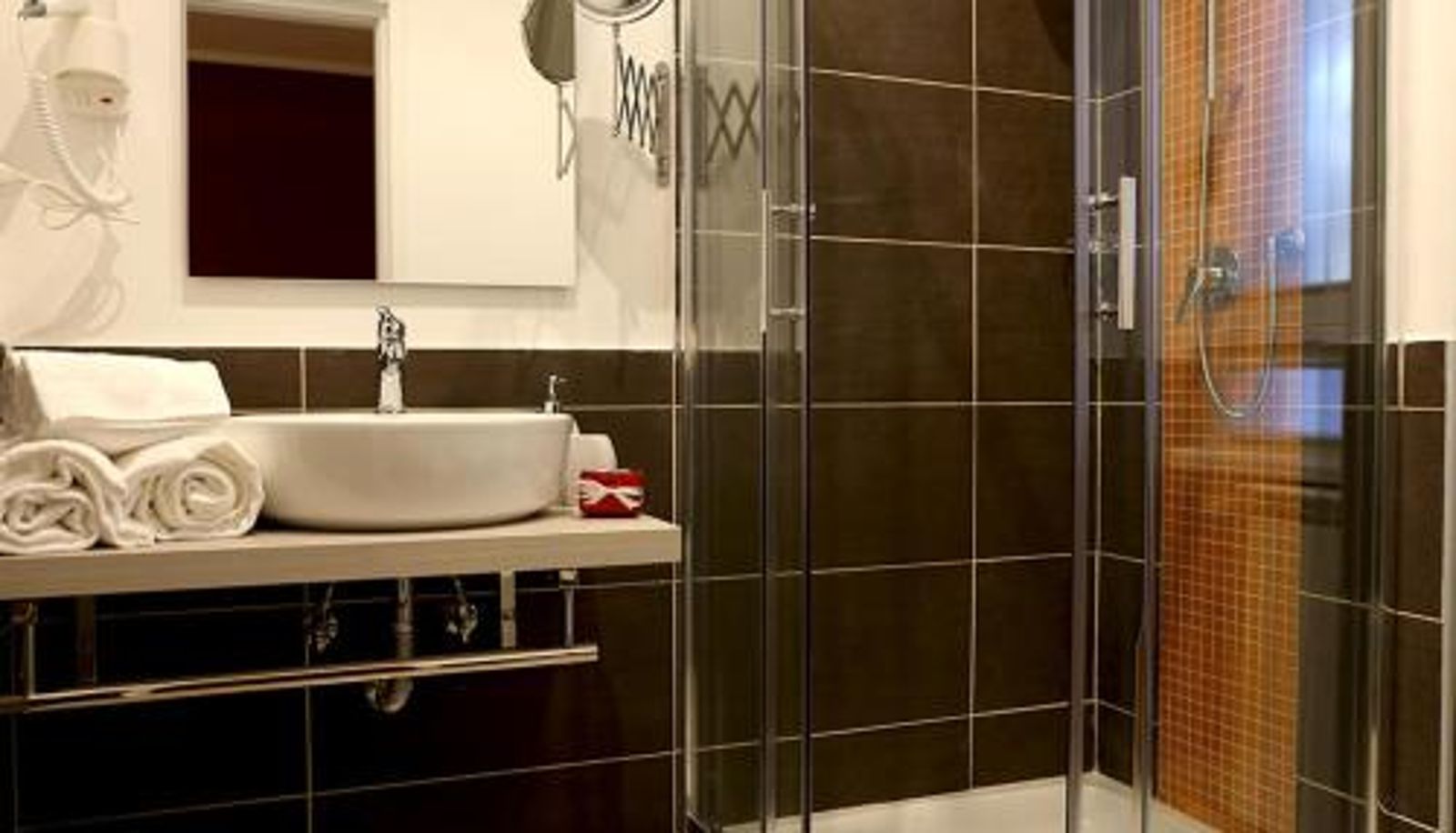 Badkamer - Le Coq Suites