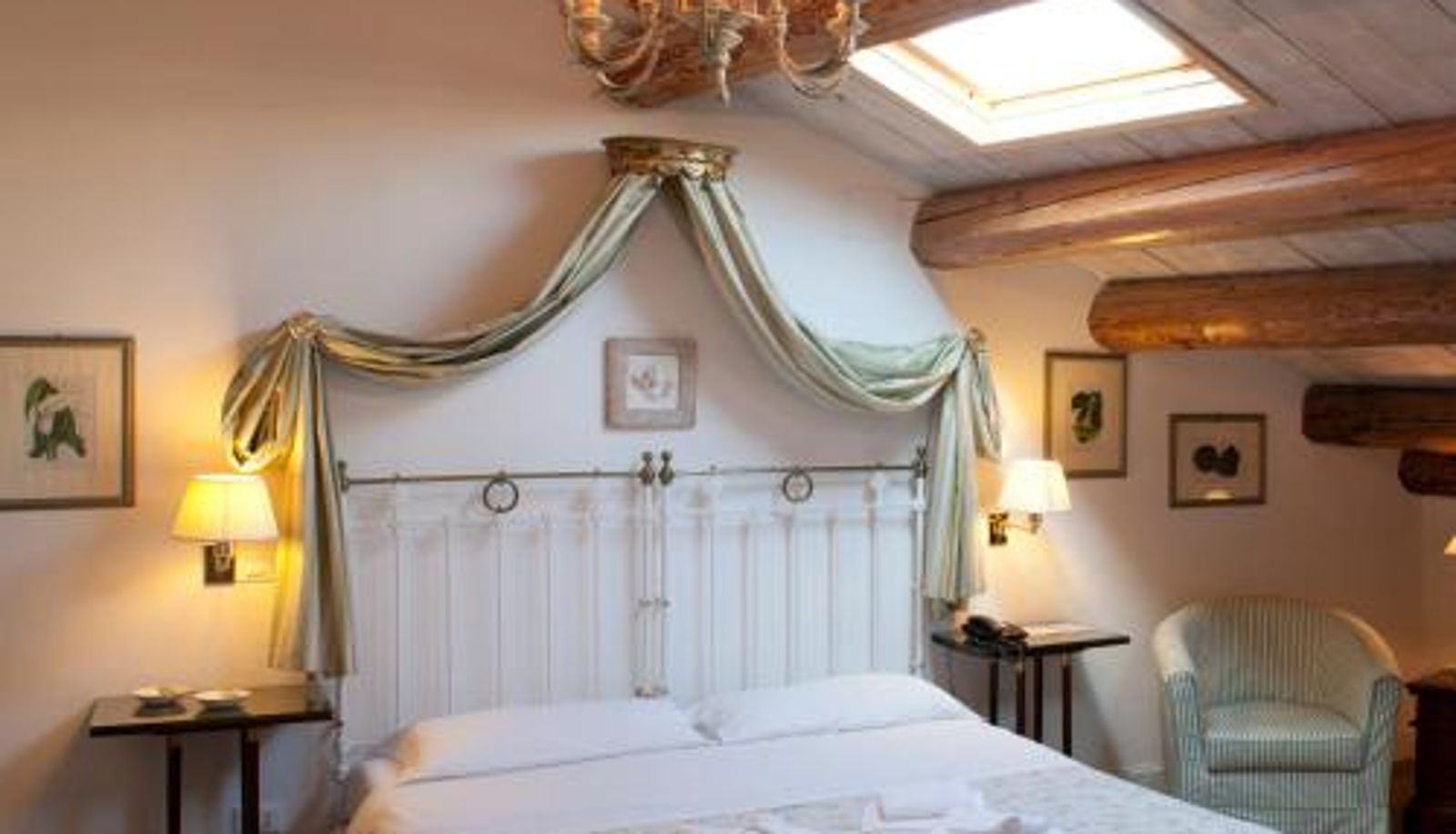 Kamer - M Club De Luxe B&B