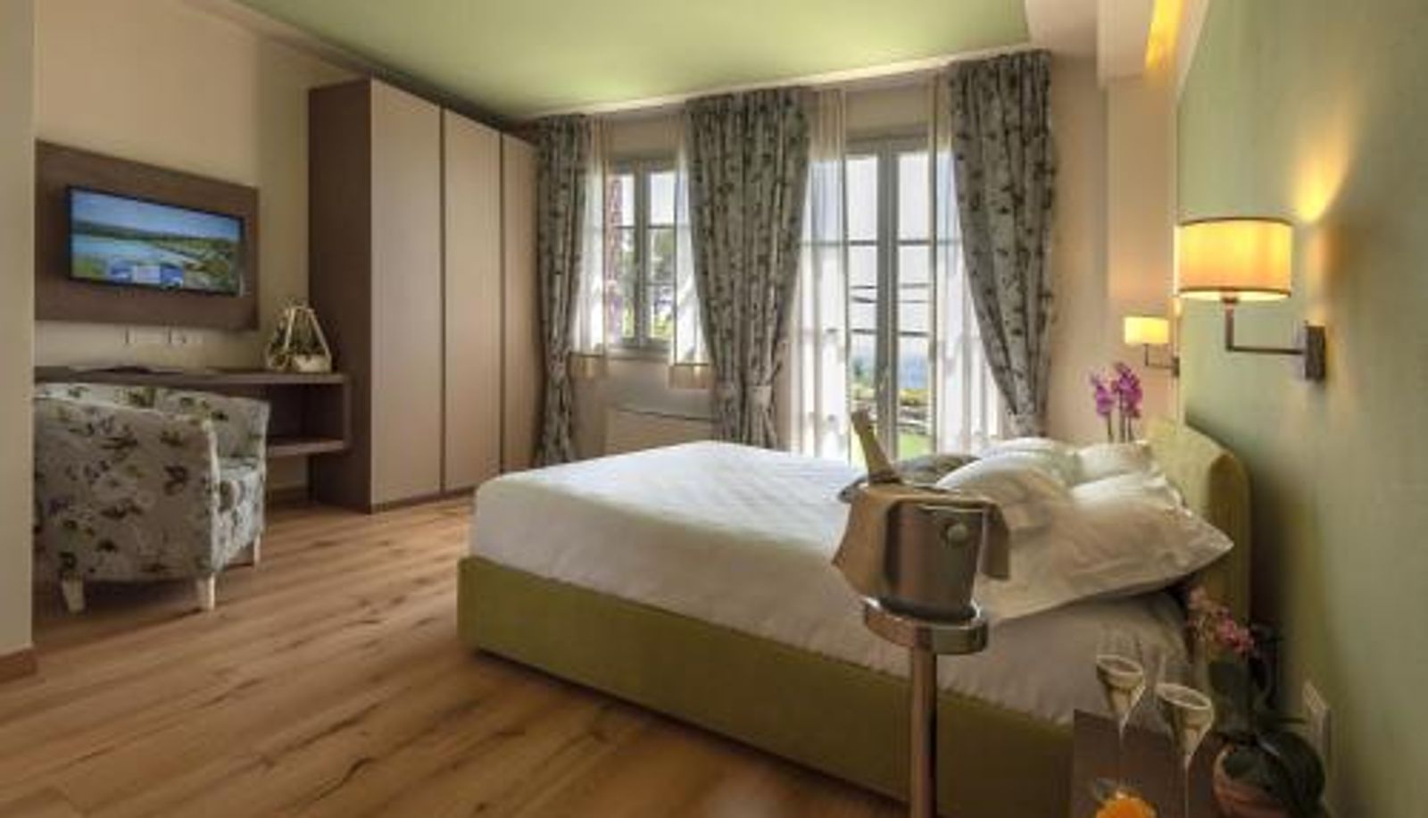 Suite - Resort 37