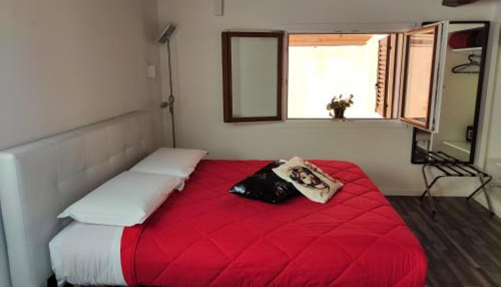 Triple room - San Francesco Rooms and Apartment with Terrace in Palermo Locazione Turistica