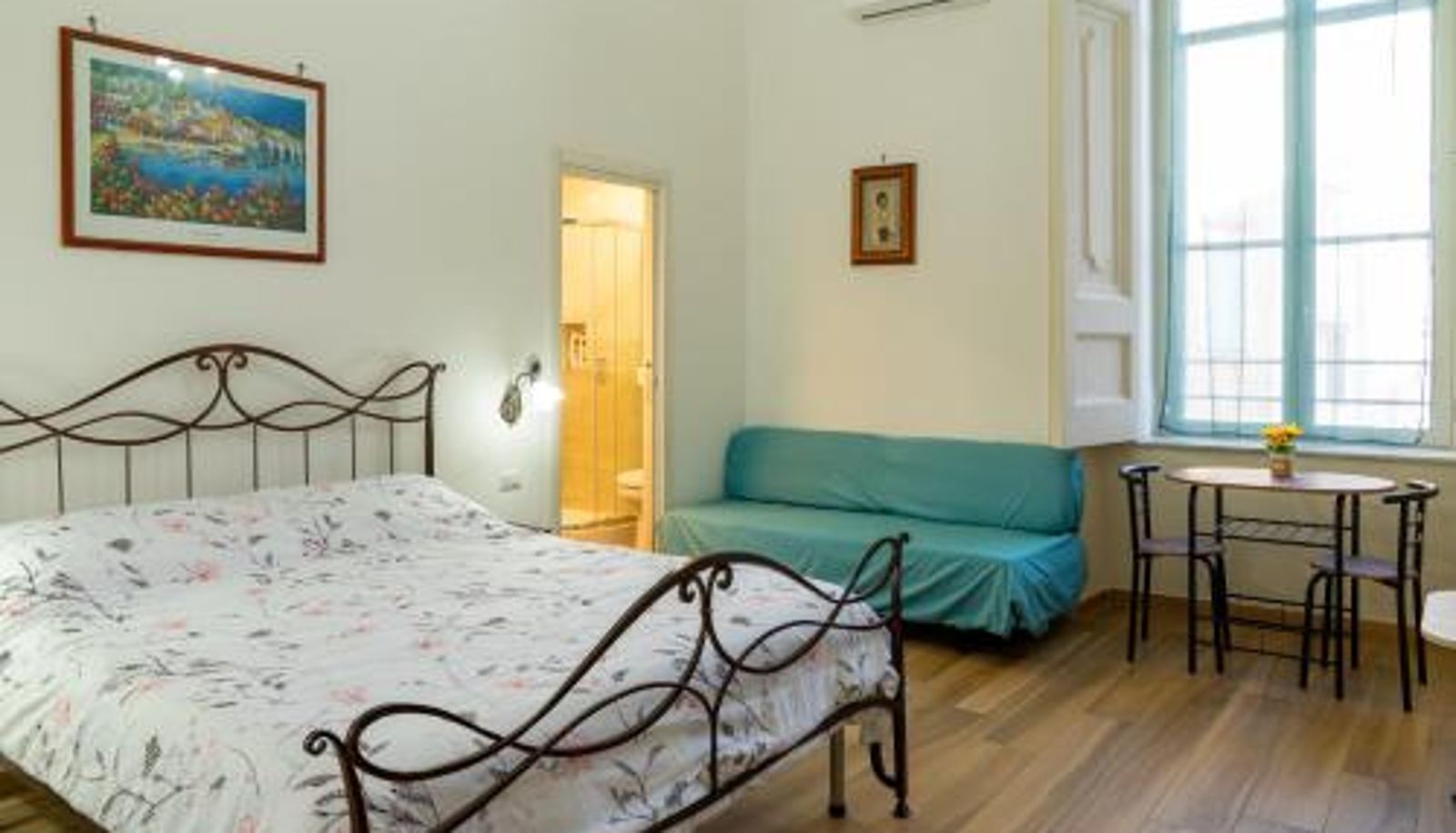 Dreibettzimmer - B&B Palazzo Sersale Napoli