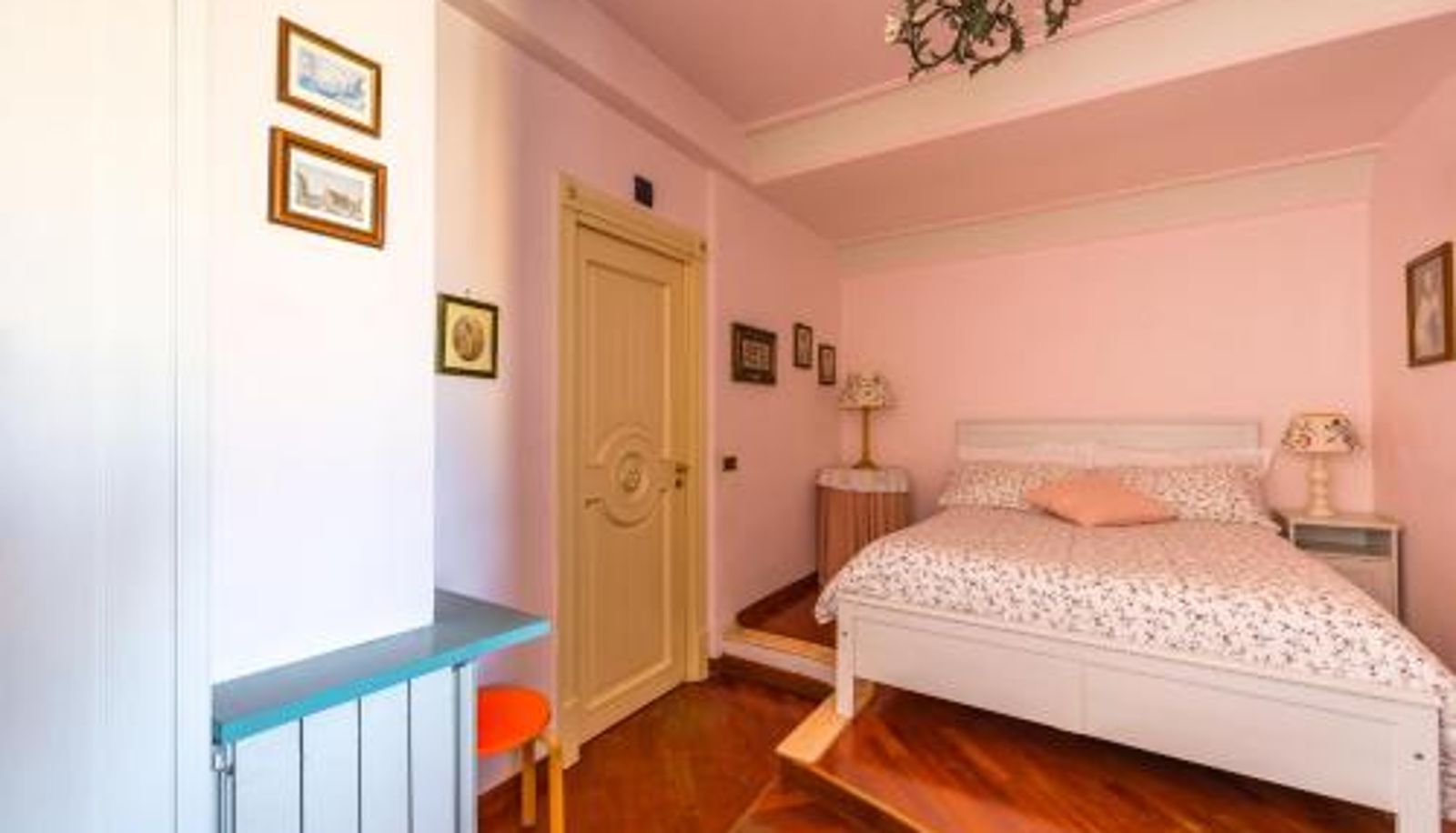 Zimmer - La Casa Di Bruno Napoli