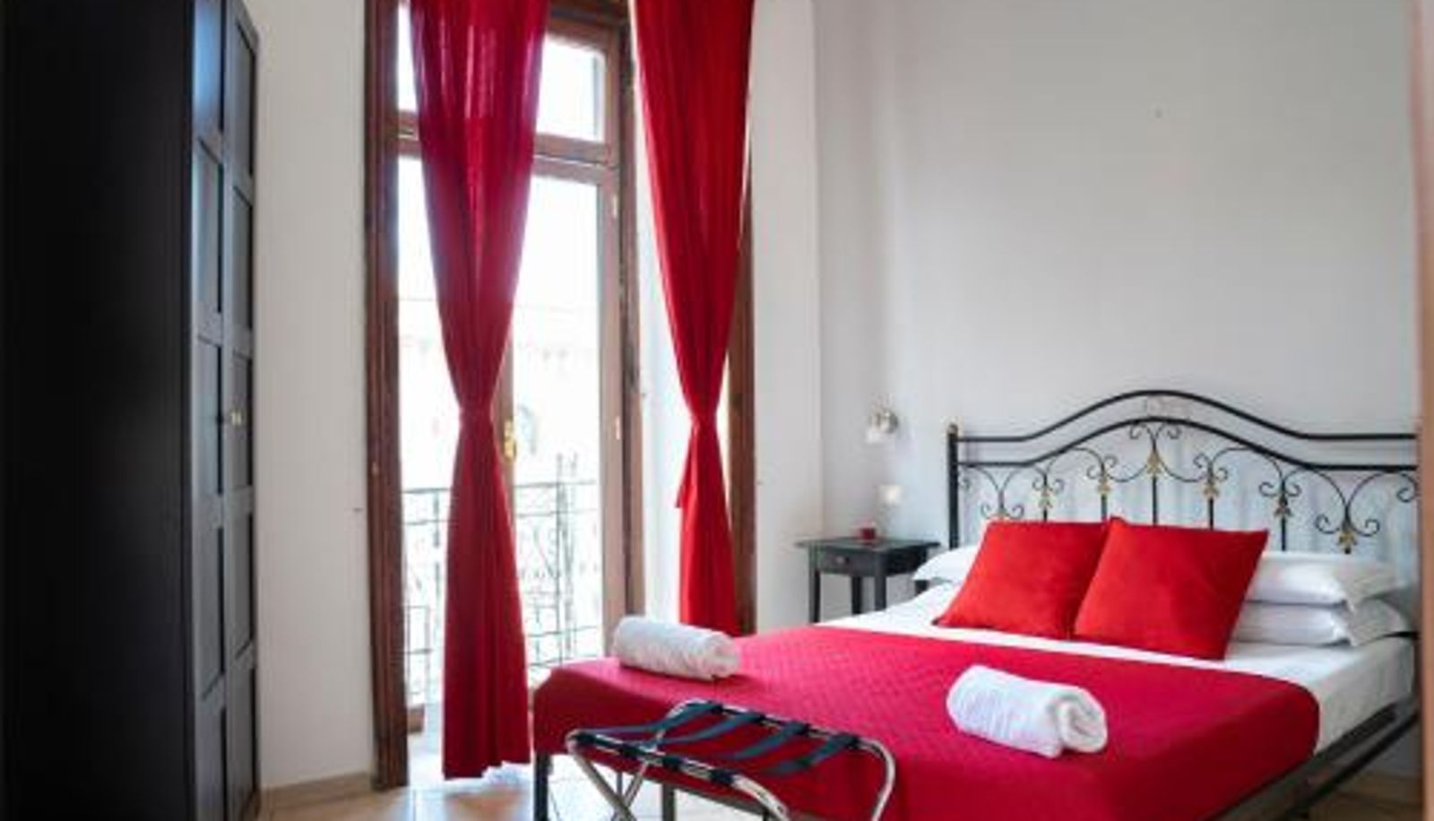 Room - Vico 22 Rooms Napoli