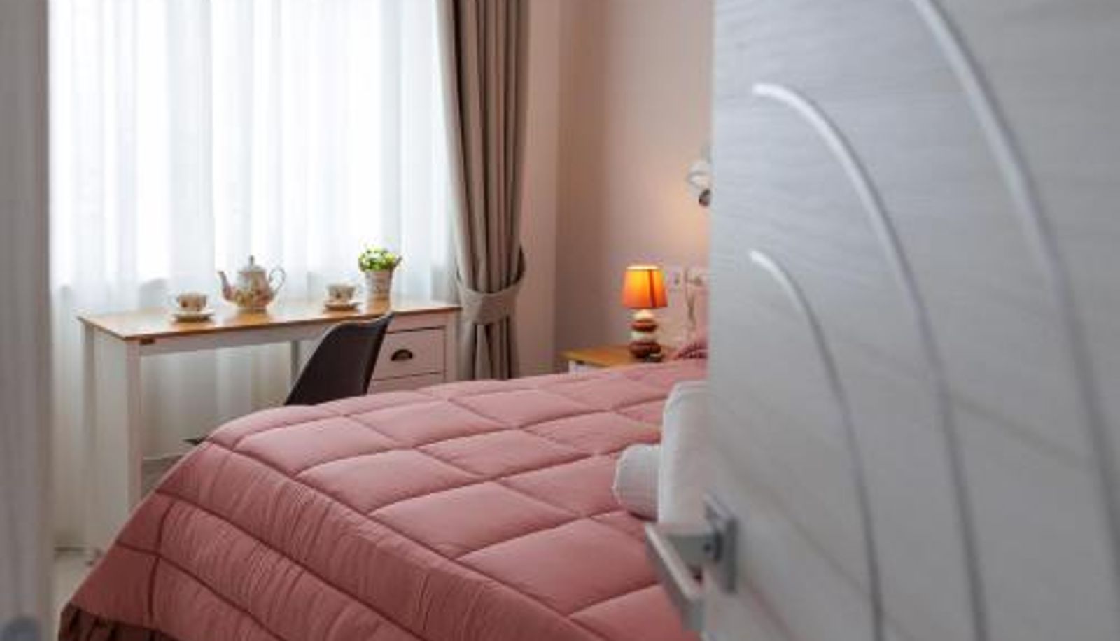 Zimmer - REDDIMUS Guest House