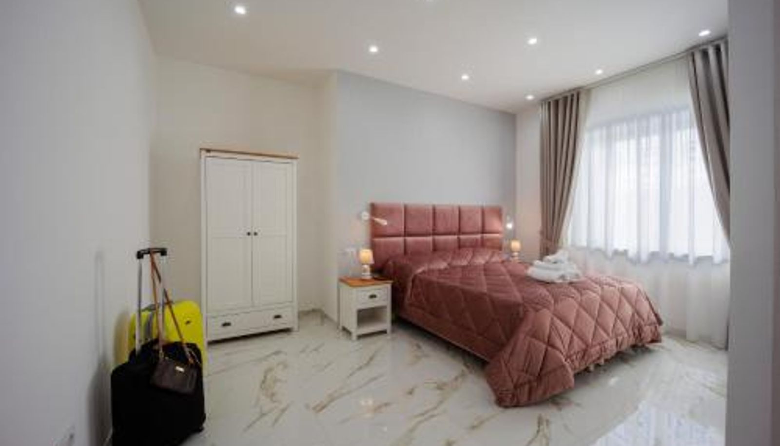 Zimmer - REDDIMUS Guest House
