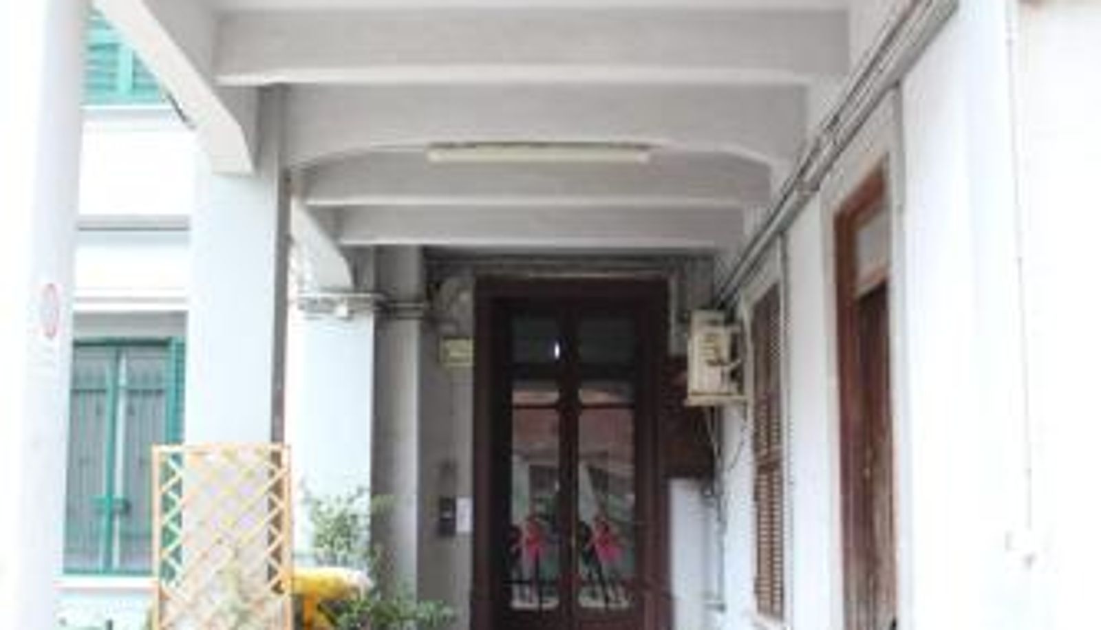 Dreibettzimmer - Neve Al Sole Modern Suites near Metro Materdei in Naples Center