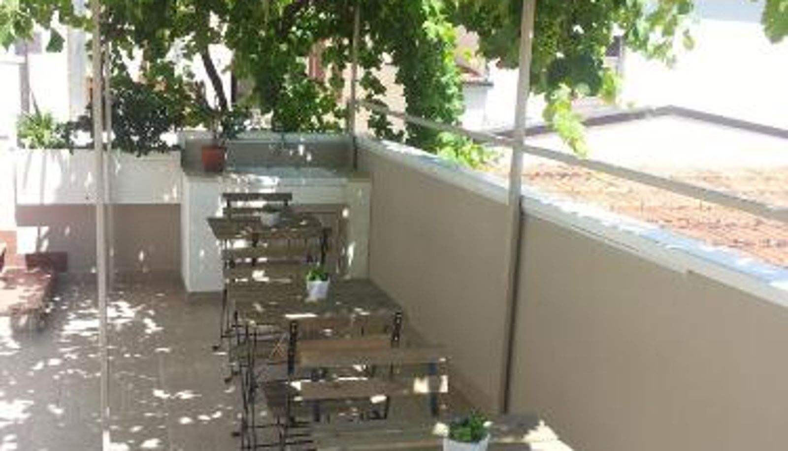 Info - Mediterranea Sea House