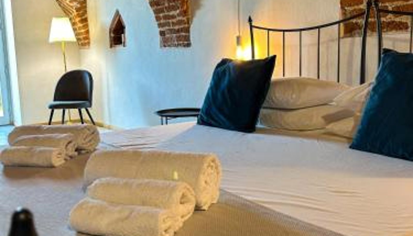 Standardzimmer - Bed and Breakfast Caplin