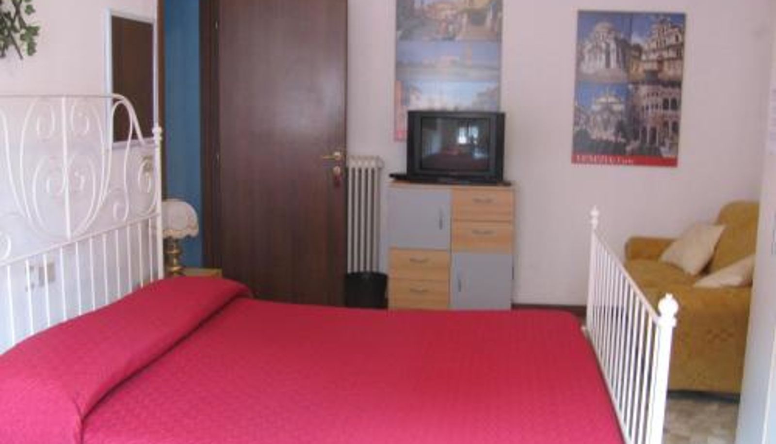 Room - The Caponi Bros