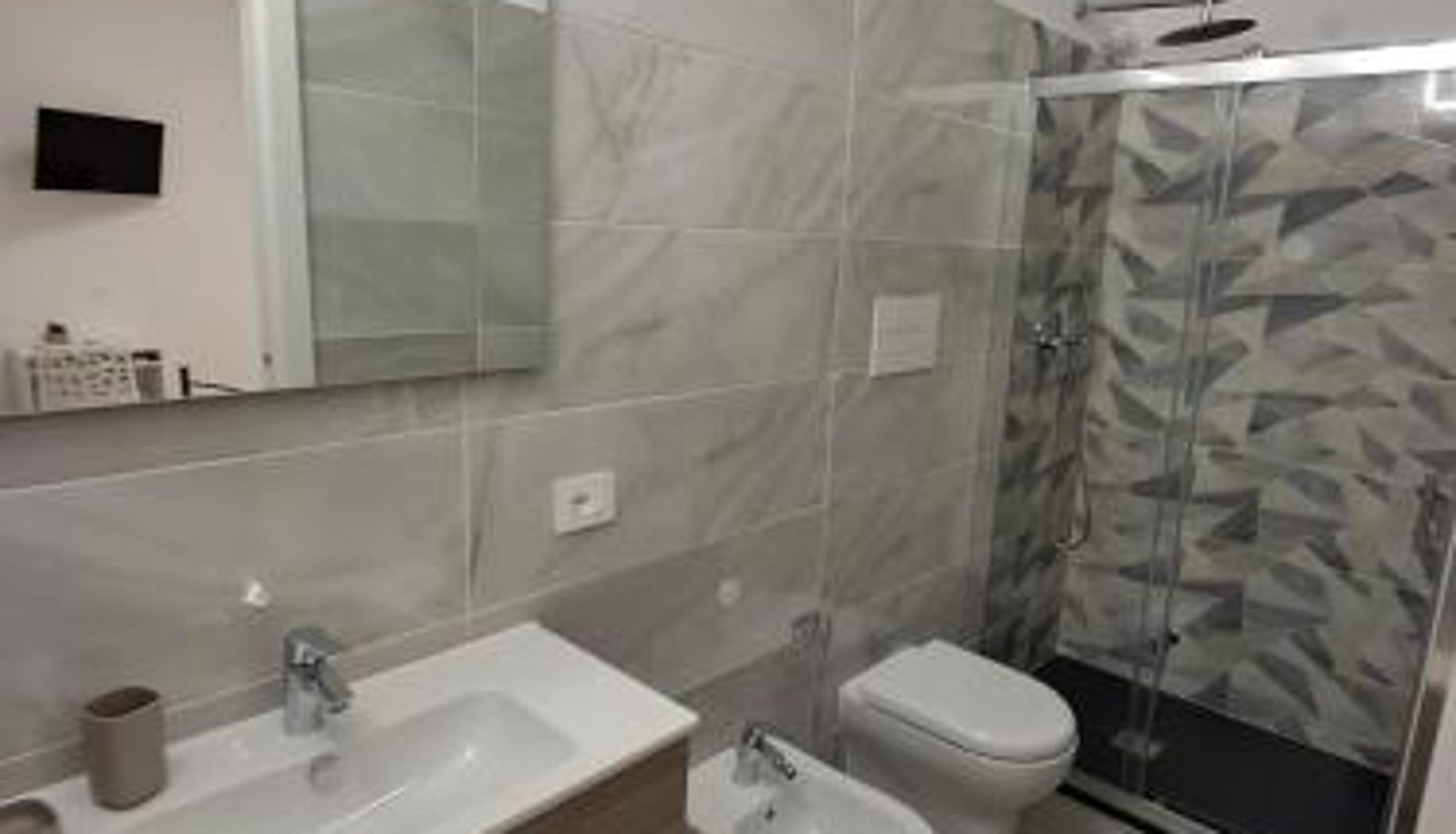 Cuarto de baño - Rovelli House - B&B vicino Ospedali Riuniti Foggia con aria condizionata