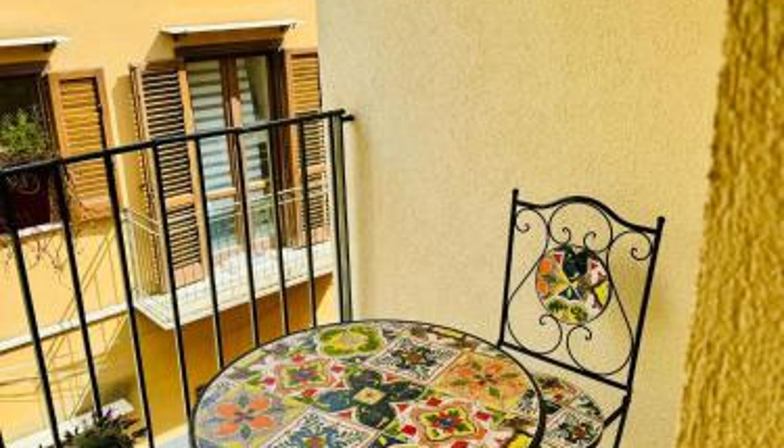 Room with balcony - Corleone Home casa vacanze