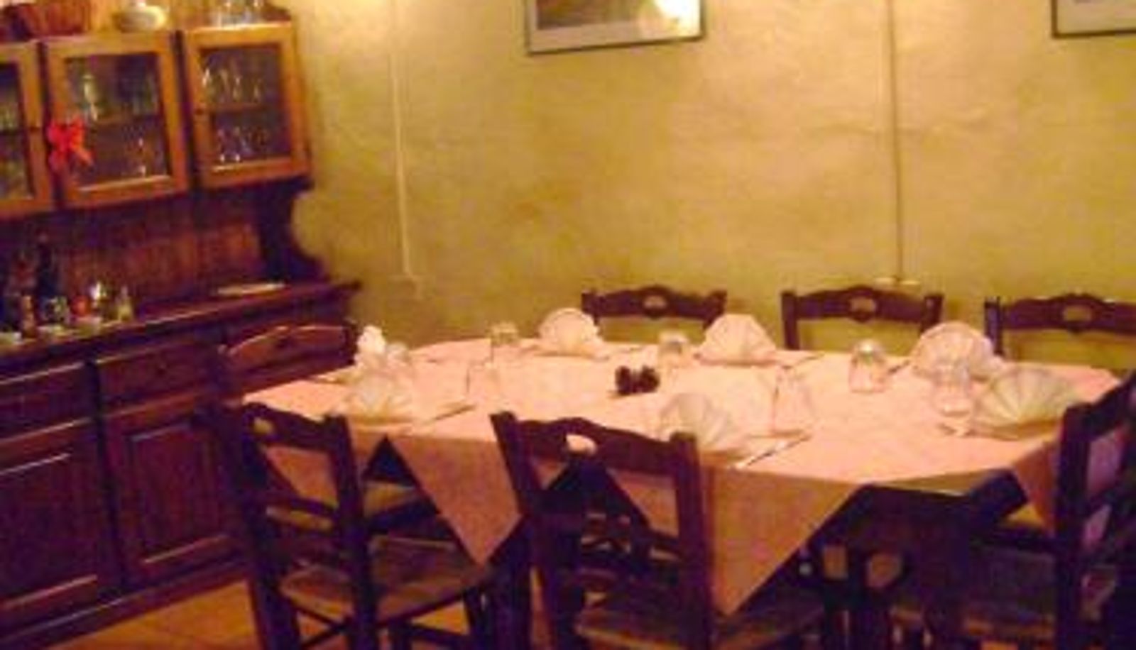 Breakfast room within the restaurant - La Fattoria Montalcinello