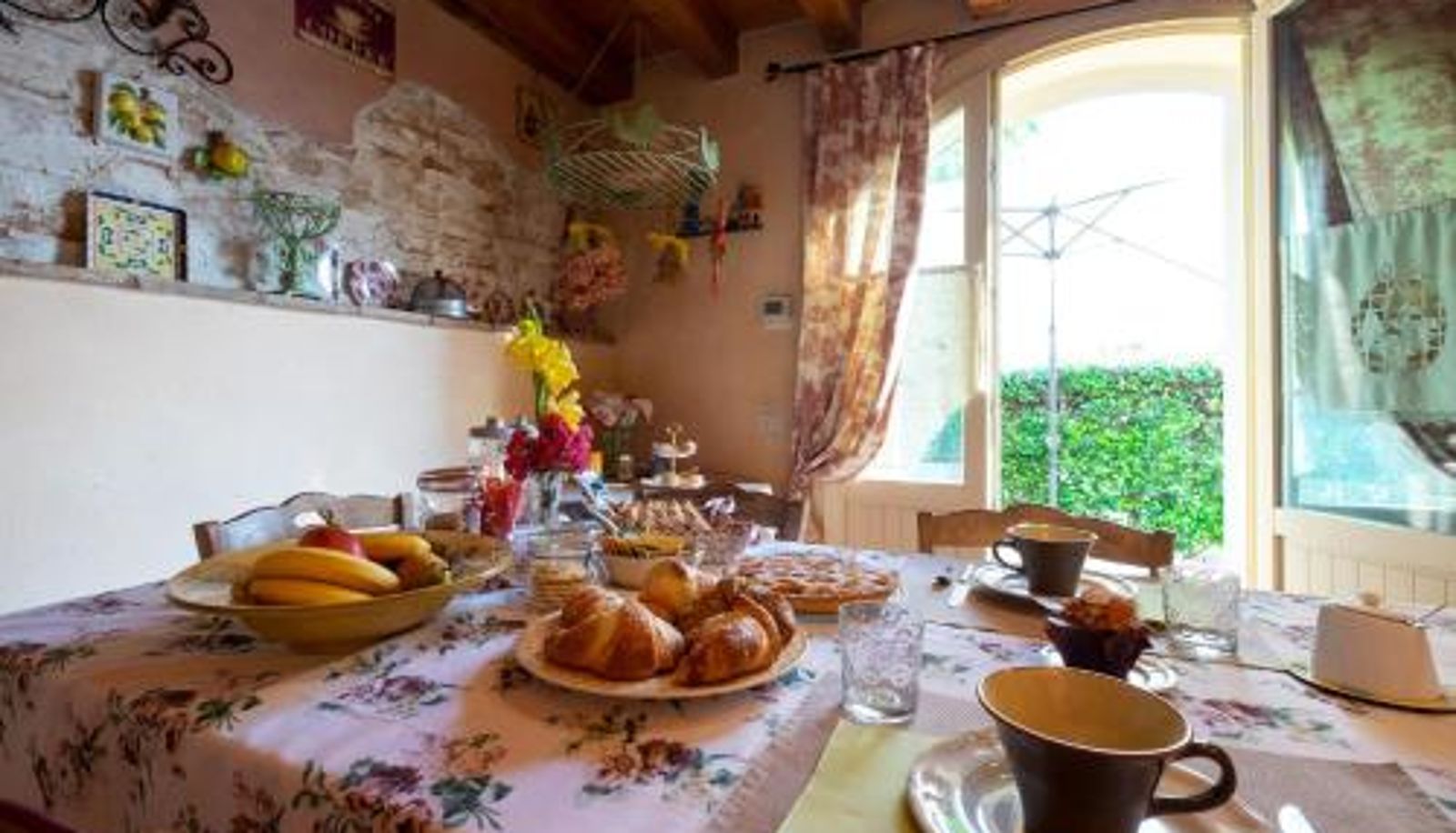 Sala śniadaniowa w restauracji - Rosalimone B&B