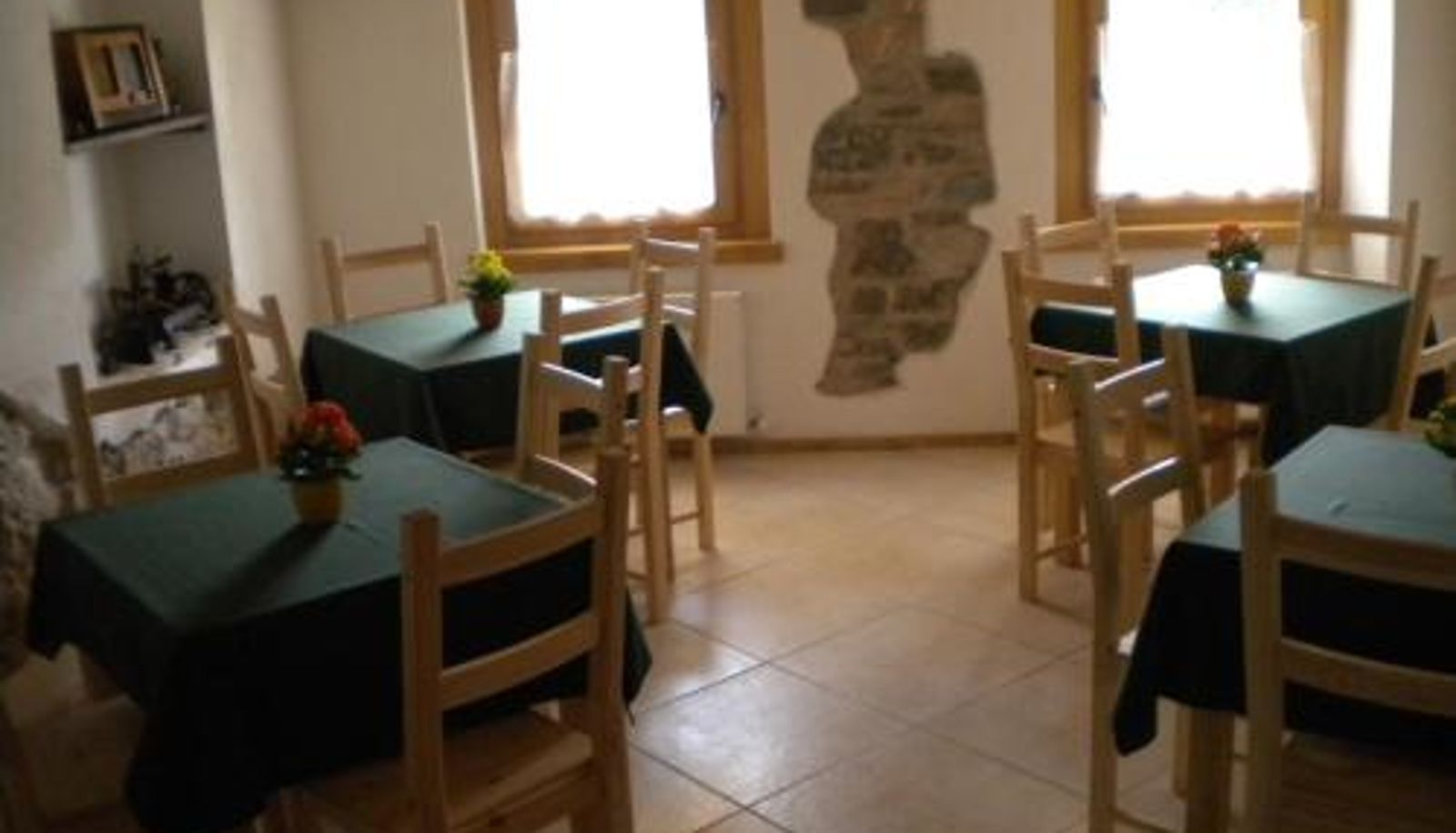 Frühstücksraum innerhalb des Restaurants - La Tieda - locazione turistica Reolon