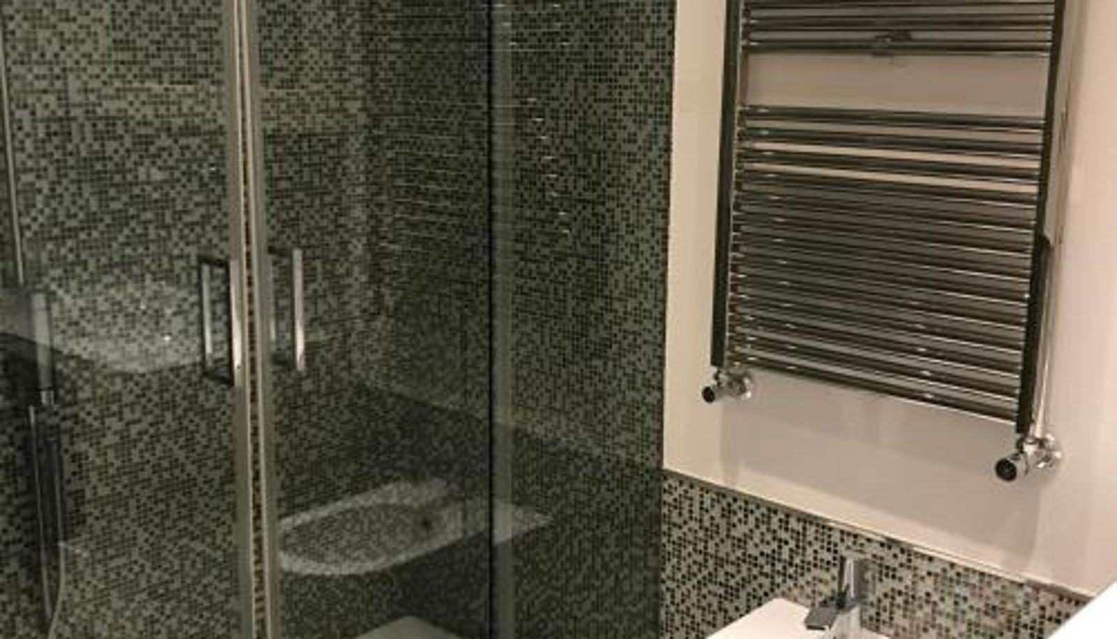 Badkamer - ROOM 110 BARI -guesthouse-