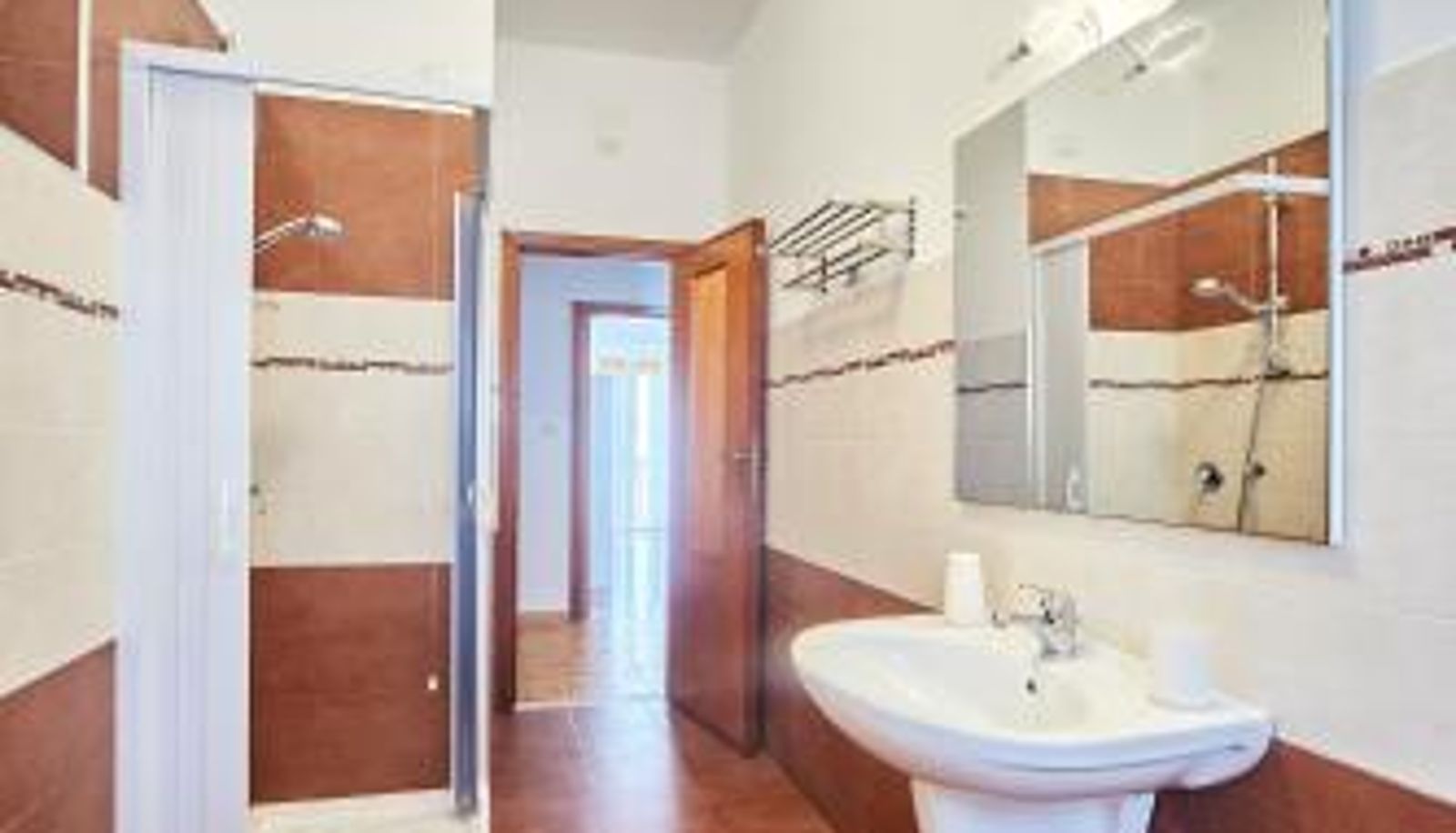 Badkamer - Tidu's home B&B