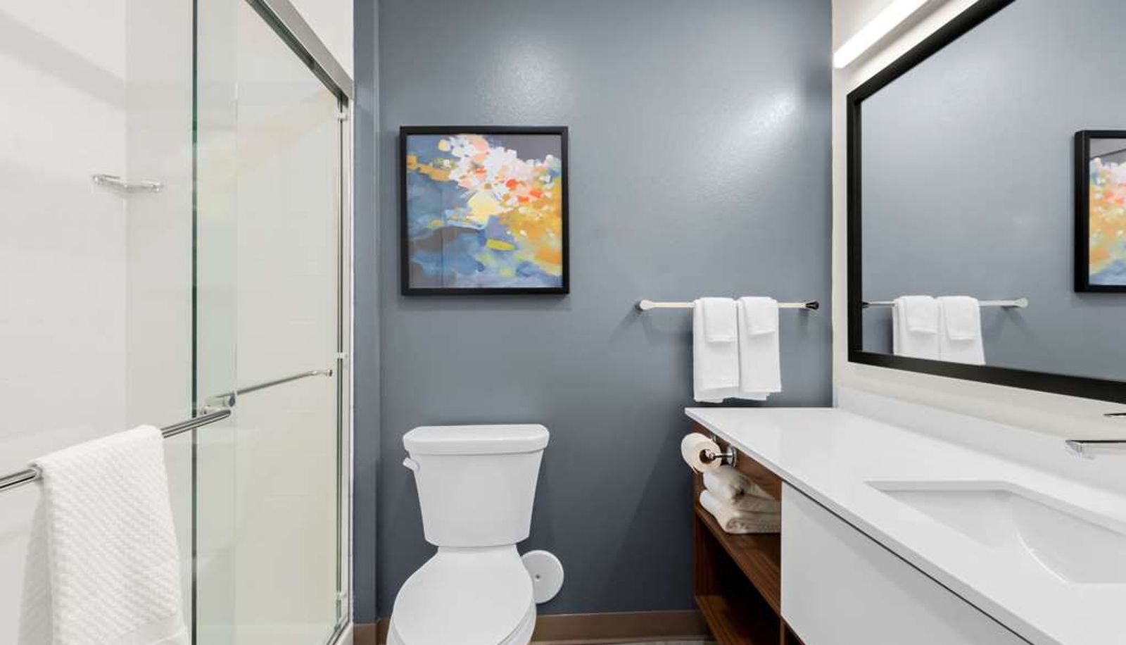 Room - Everhome Suites Glendale Sports & Entertainment District