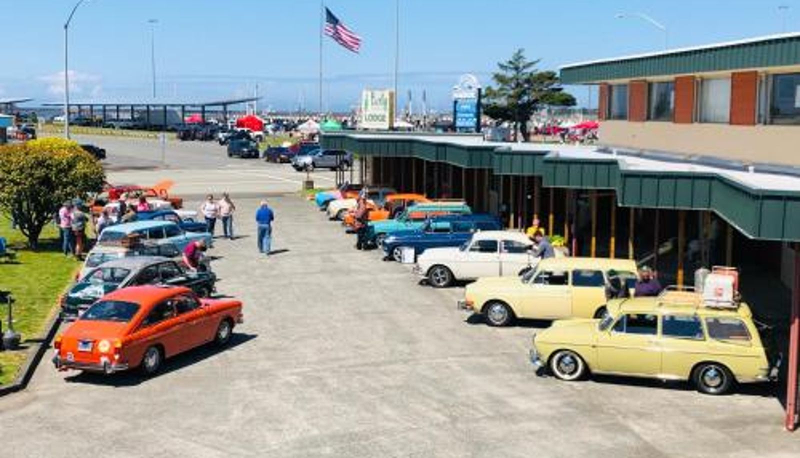 Info - Curly Redwood Lodge