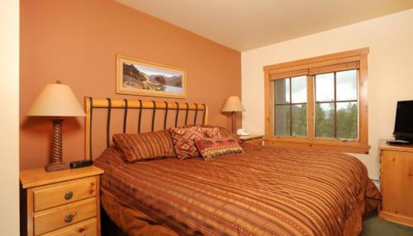 Suite - Expedition Station Condos by Vail Resorts