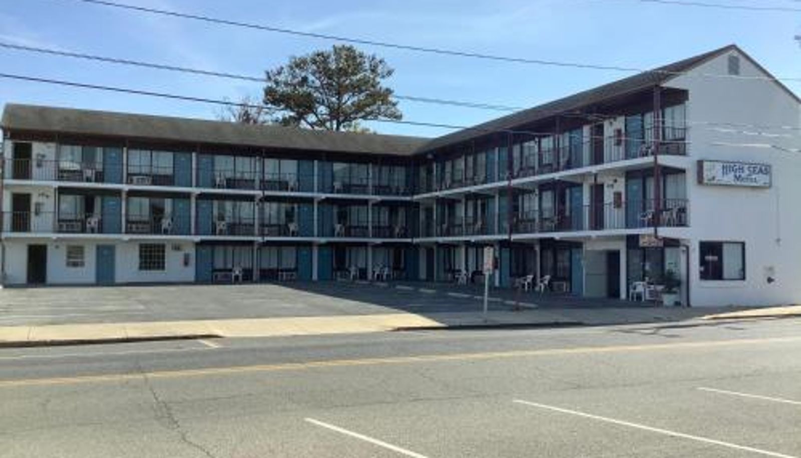 Info - High Seas Motel