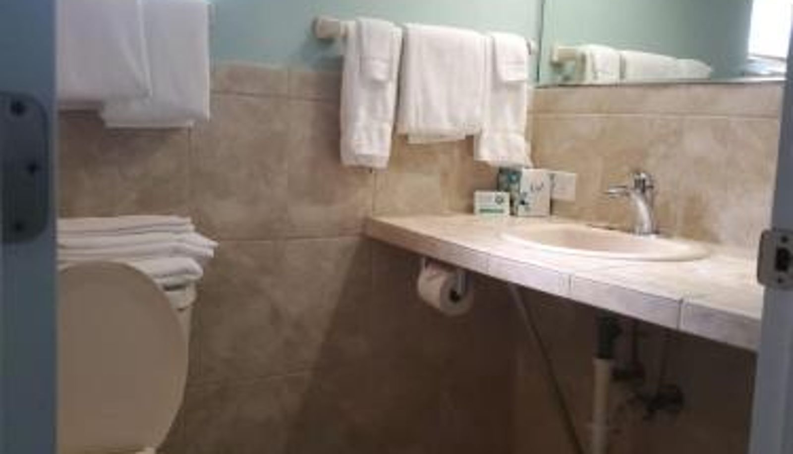 Badezimmer - Ragged Edge Resort & Marina