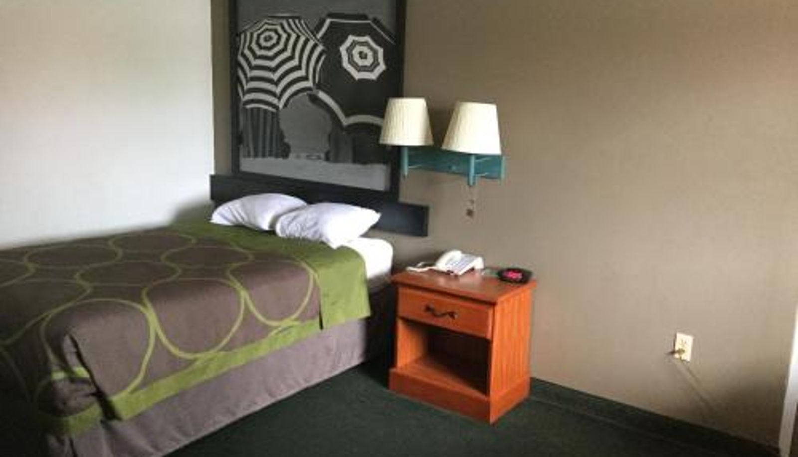 Dreibettzimmer - Redfinn Inn