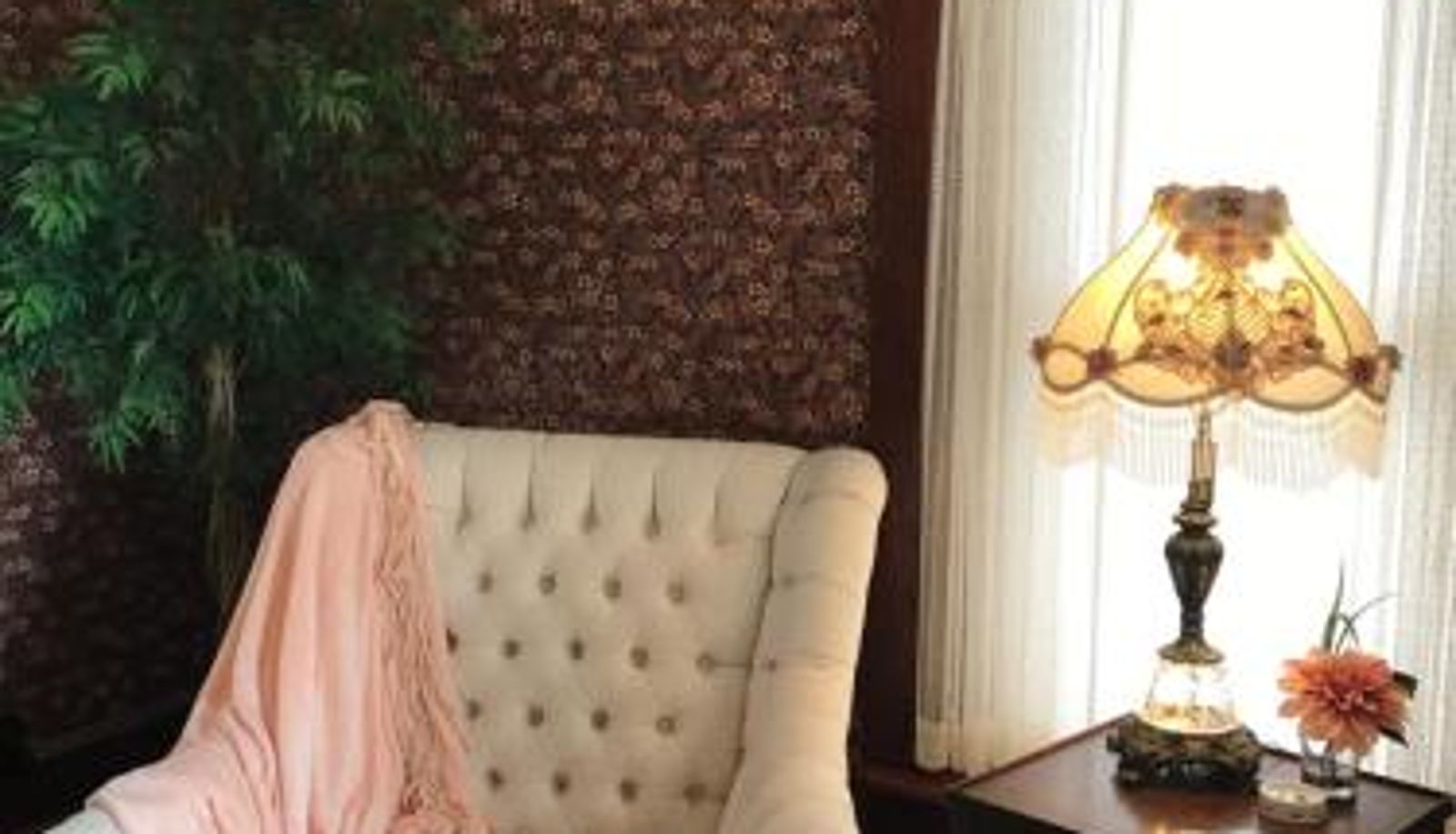 Room - The Nauvoo Grand Bed & Breakfast