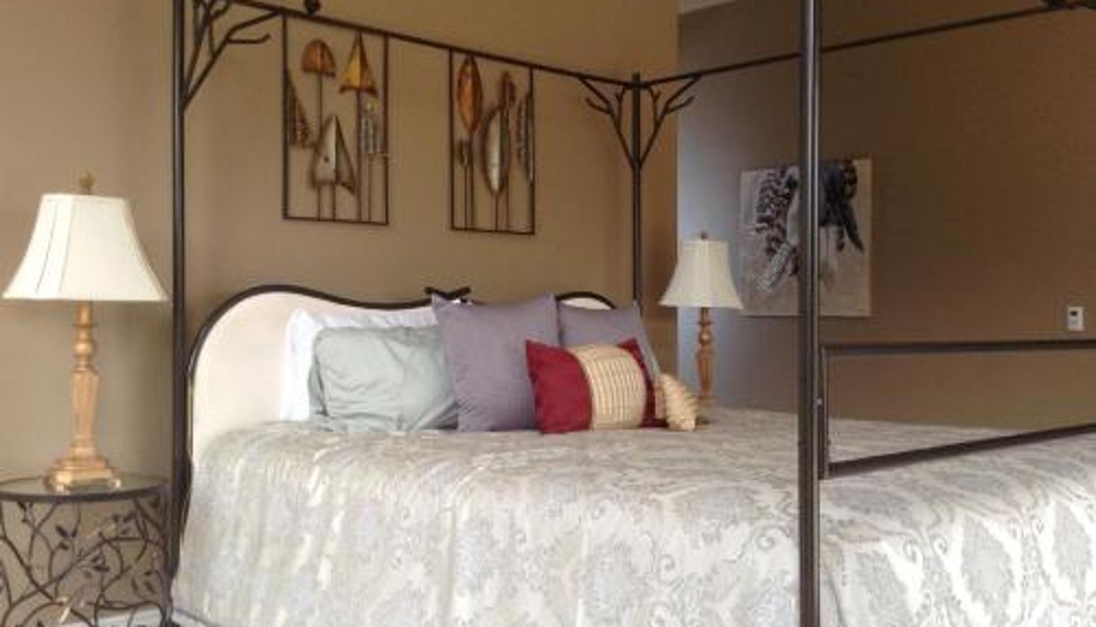 Suite - Mill Creek Gardens