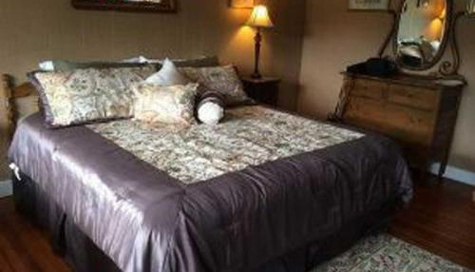 Standard room - Otter Creek Inn