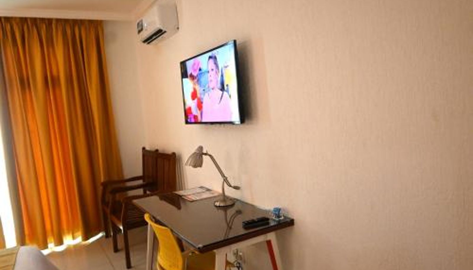 Info - Grand Hôtel City - Akwa