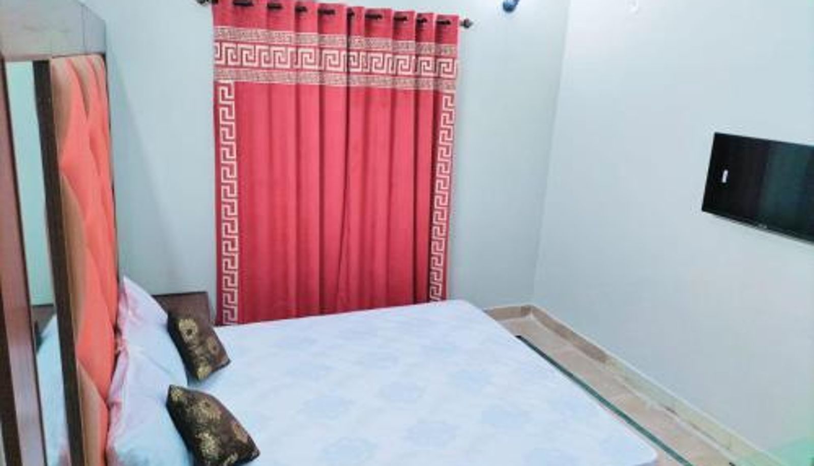 Room - Subhan Palace Guest House