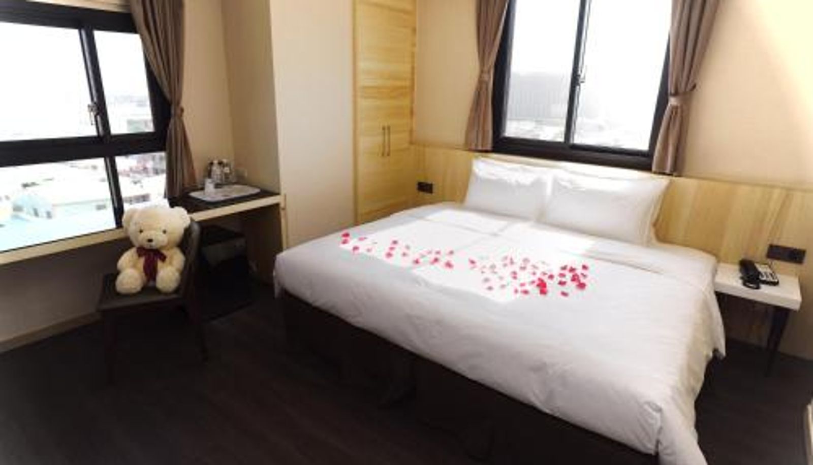 Kamer - Red hotel