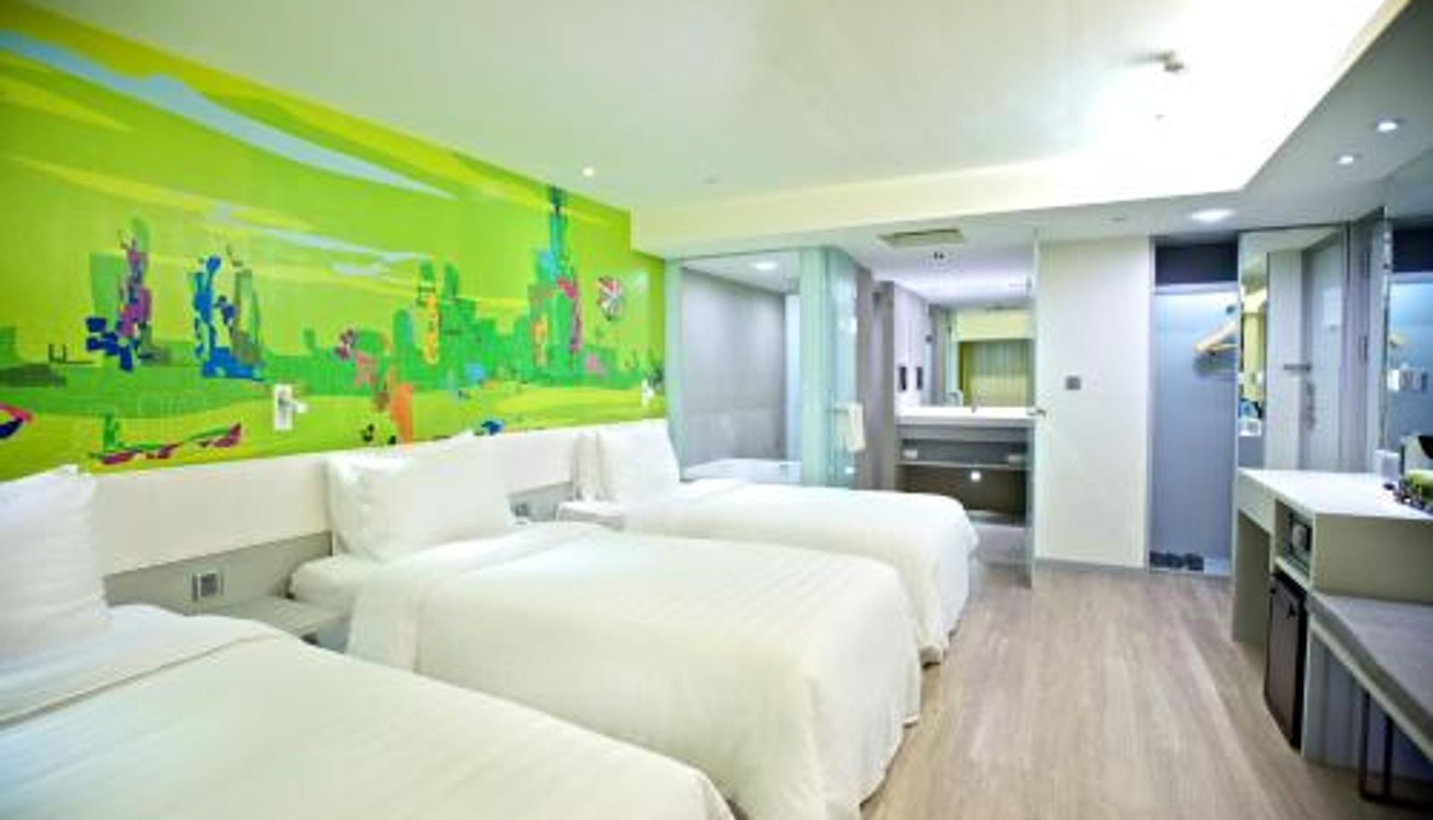 Triple room - FX Hotel Kaohsiung Zhonghua Road Branch