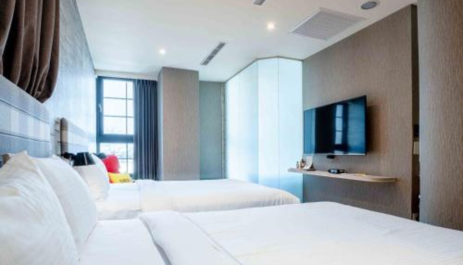 Camera - CHECK inn Taichung Ziyou