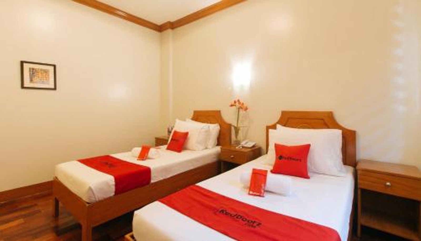 Info - RedDoorz Premium @ Nick Hotel Gerona Tarlac