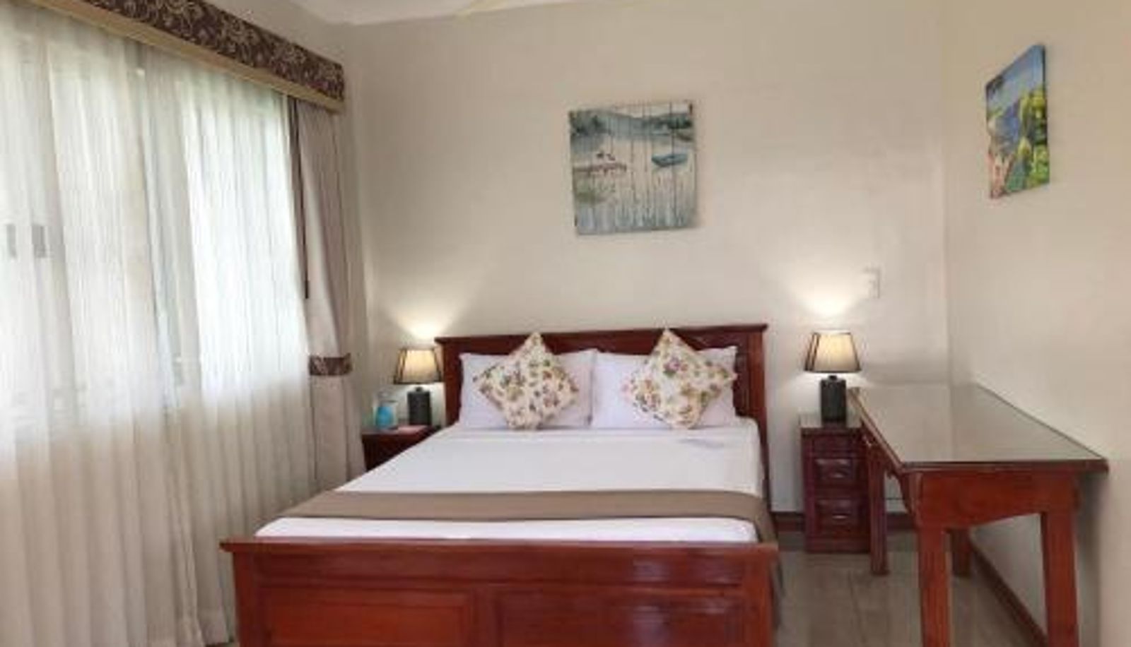 Room - Ocean Breeze Resort