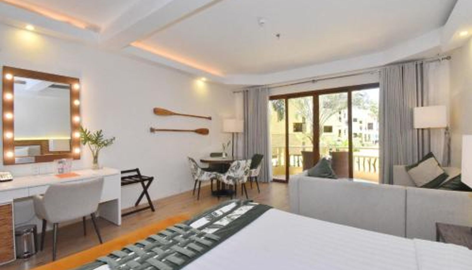 Kamer - Ambassador In Paradise