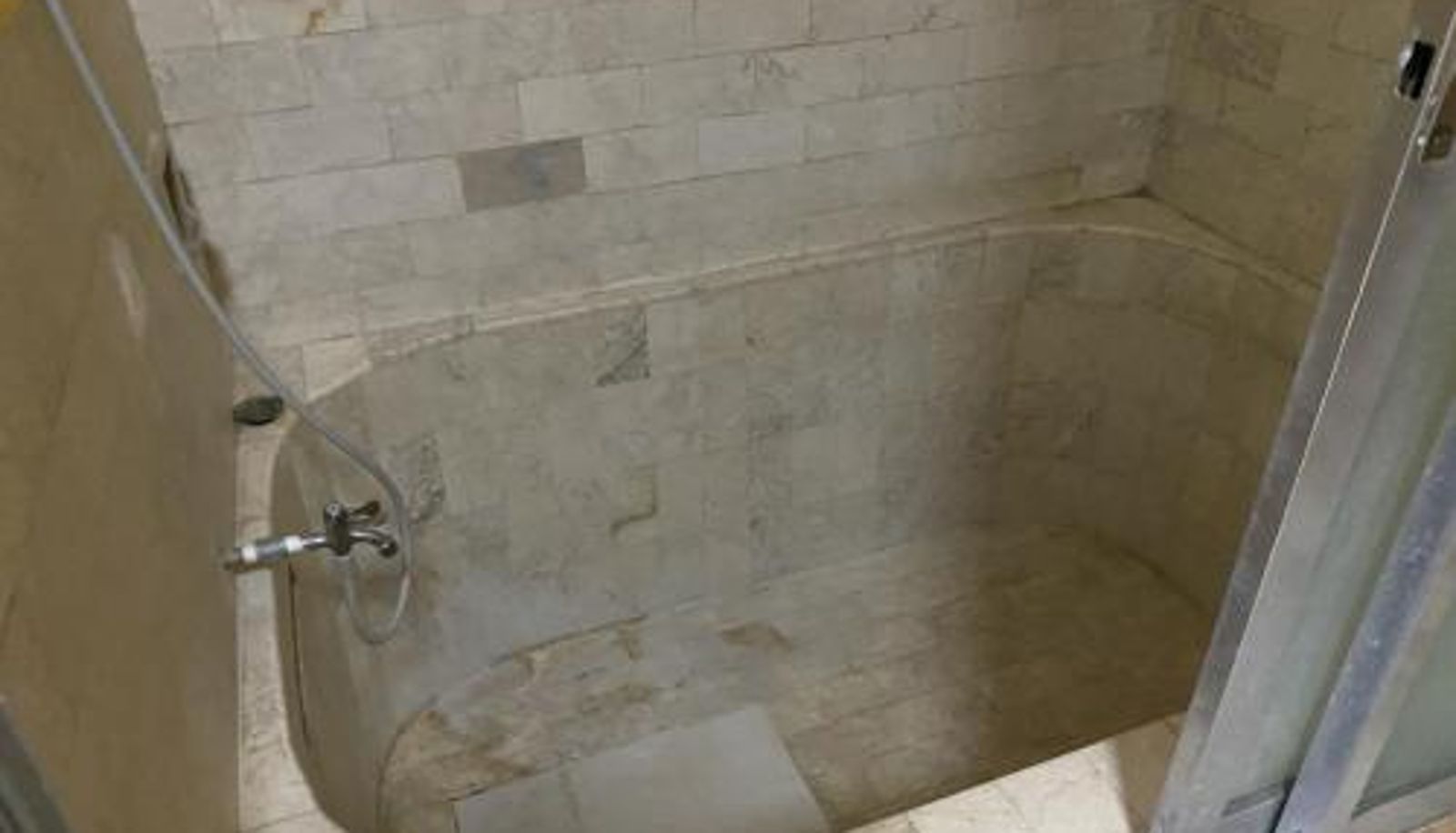 Bathroom - La Vista Pansol Resort Complex by RedDoorz