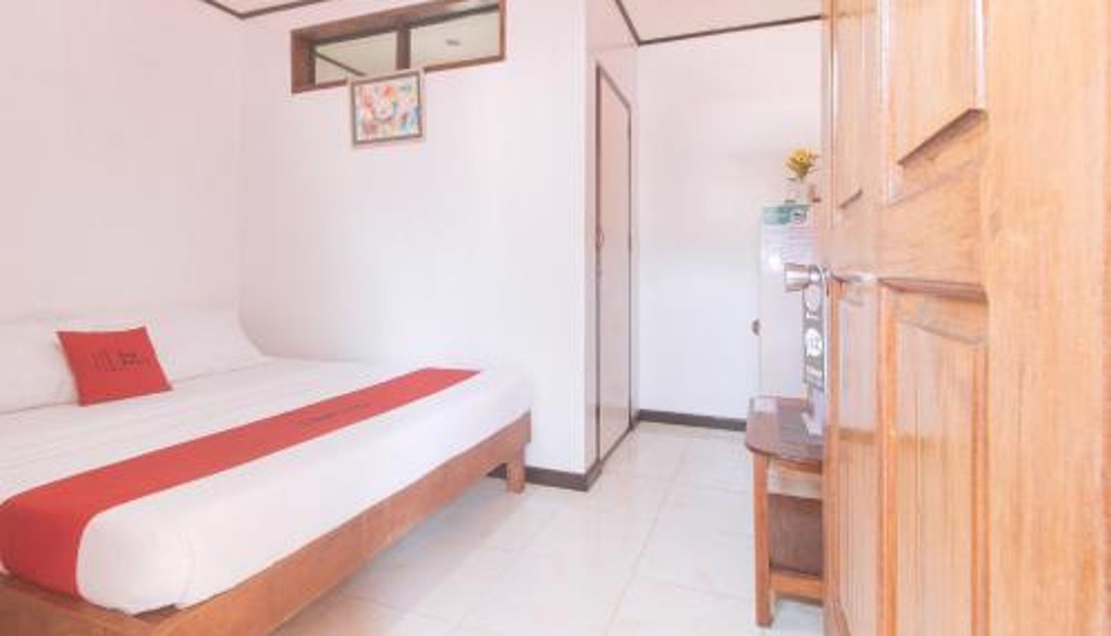 Habitación - RedDoorz @ Tandikan Beach Cottages