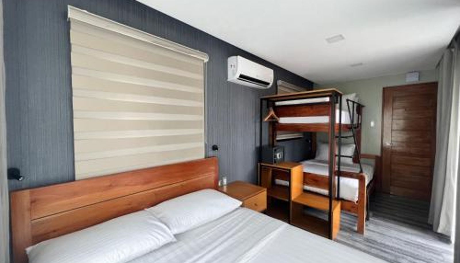 Family room - Crusoe Cabins Costa Azalea