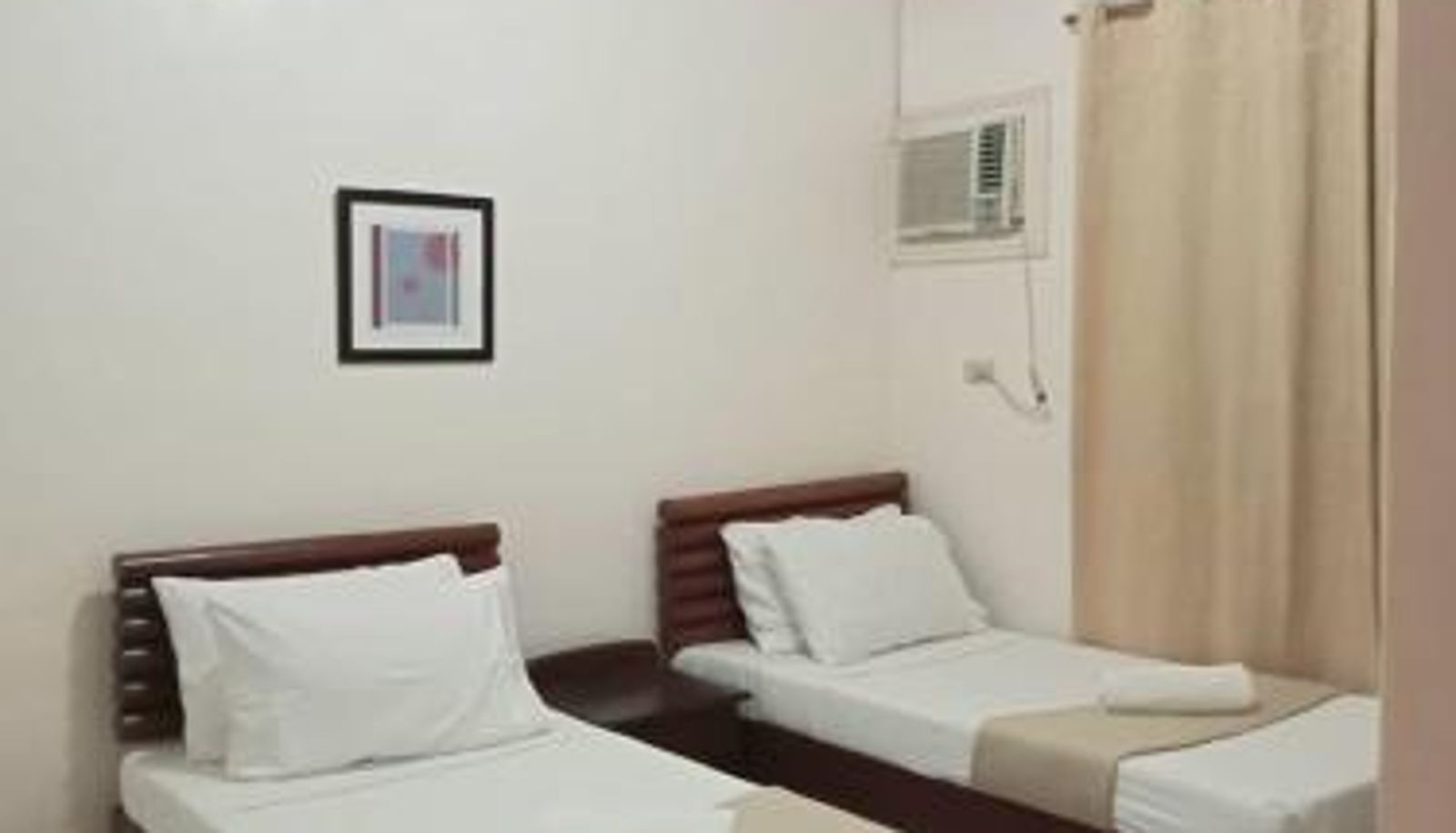 Info - RedDoorz at Casa Marabella Villamonte Bacolod City