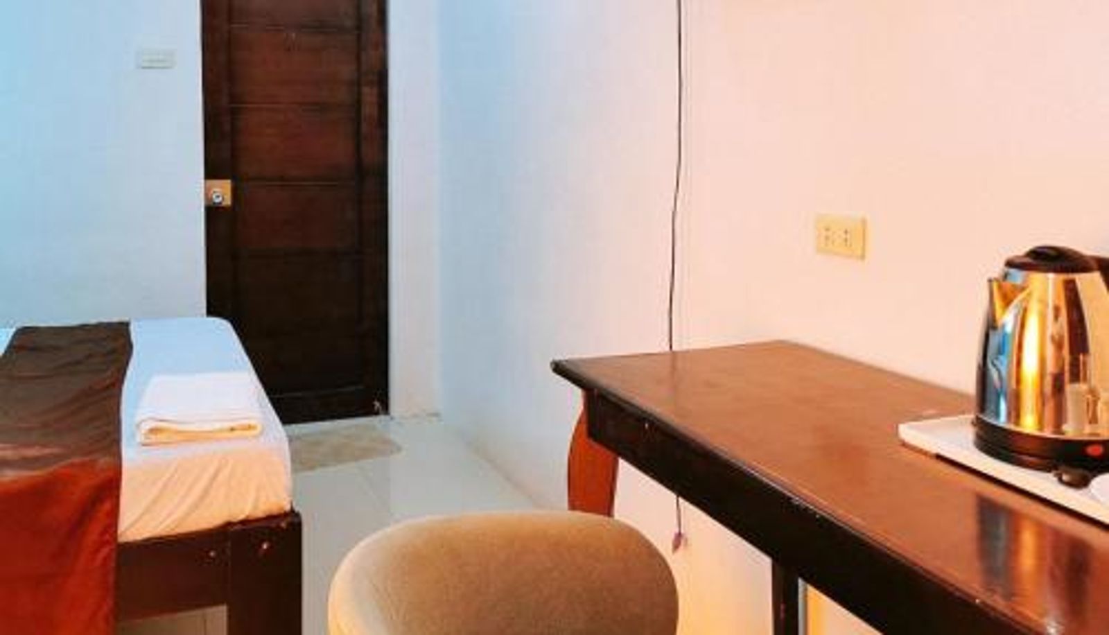Zimmer - RedDoorz Segra Square Pension House